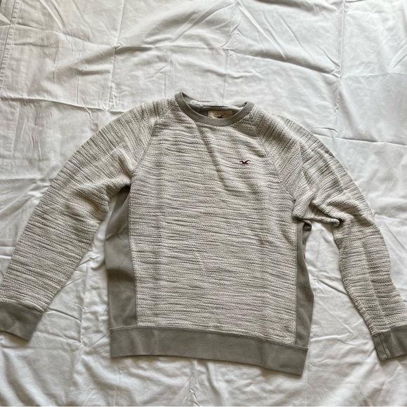 Hollister Tops - Cute White and grey shirt (a little thicker than a tee)